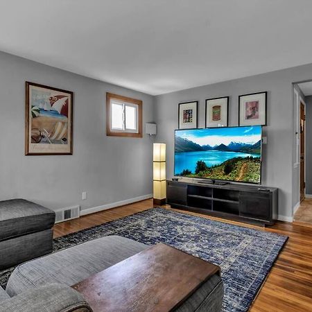 Gorgeous 2 Queen Bedroom Apartment In North Buffalo With 70 Inch Tv Zewnętrze zdjęcie