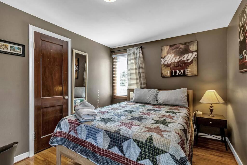 Gorgeous 2 Queen Bedroom Apartment In North Buffalo With 70 Inch Tv Zewnętrze zdjęcie